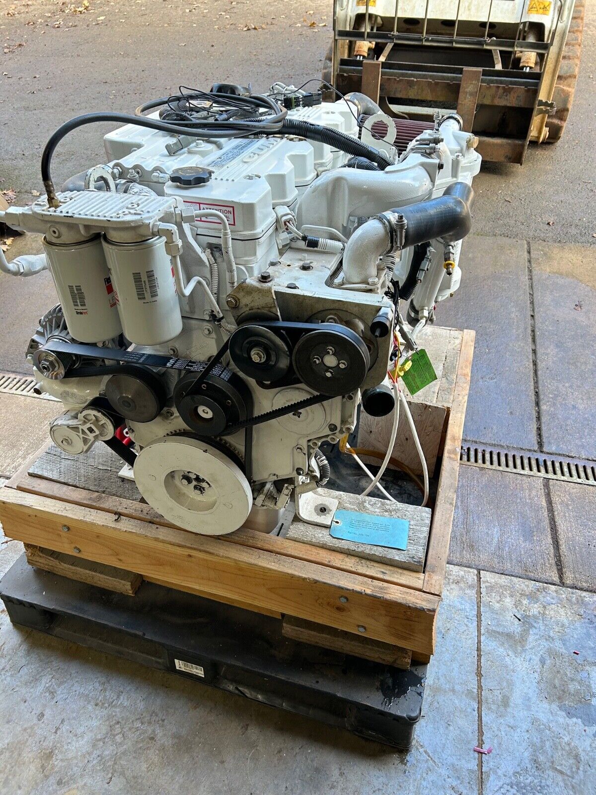 2008 Cummins Engine 380 HP