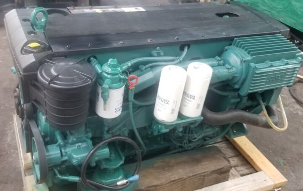 Volvo Penta D6-330 HP Marine Diesel Engine
