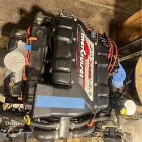 Mercruiser 454 MAG MPIS MARINE GAS ENGINE--